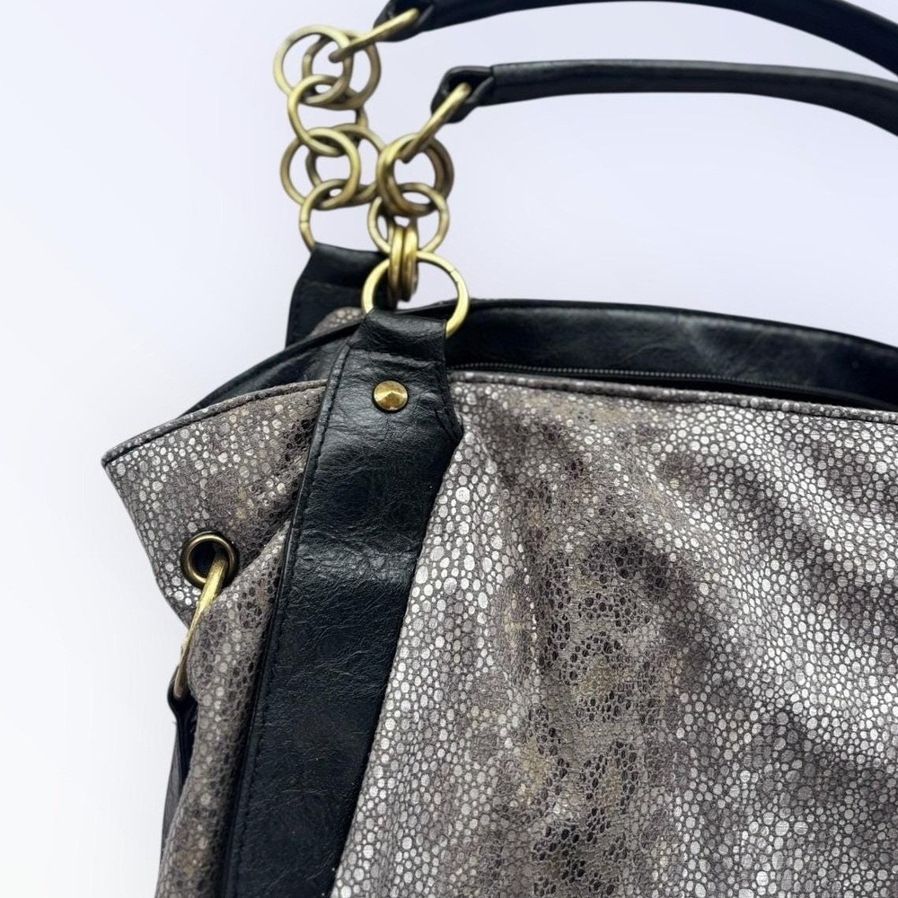 Bueno Silver Metallic Pebbled Hobo Bag Black Trim Antique Brass Chain Straps - Picture 3 of 7